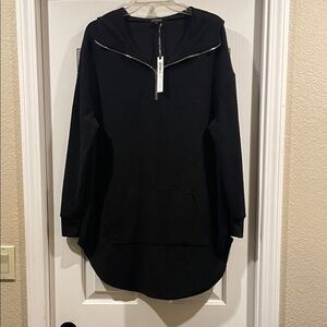 Coco + Carnen Black Hooded Tunic with quarter zip s/m new with tags